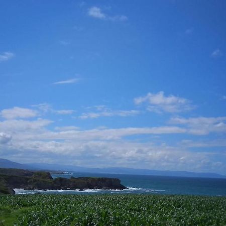 A Fragua Villa Tapia De Casariego Luaran gambar